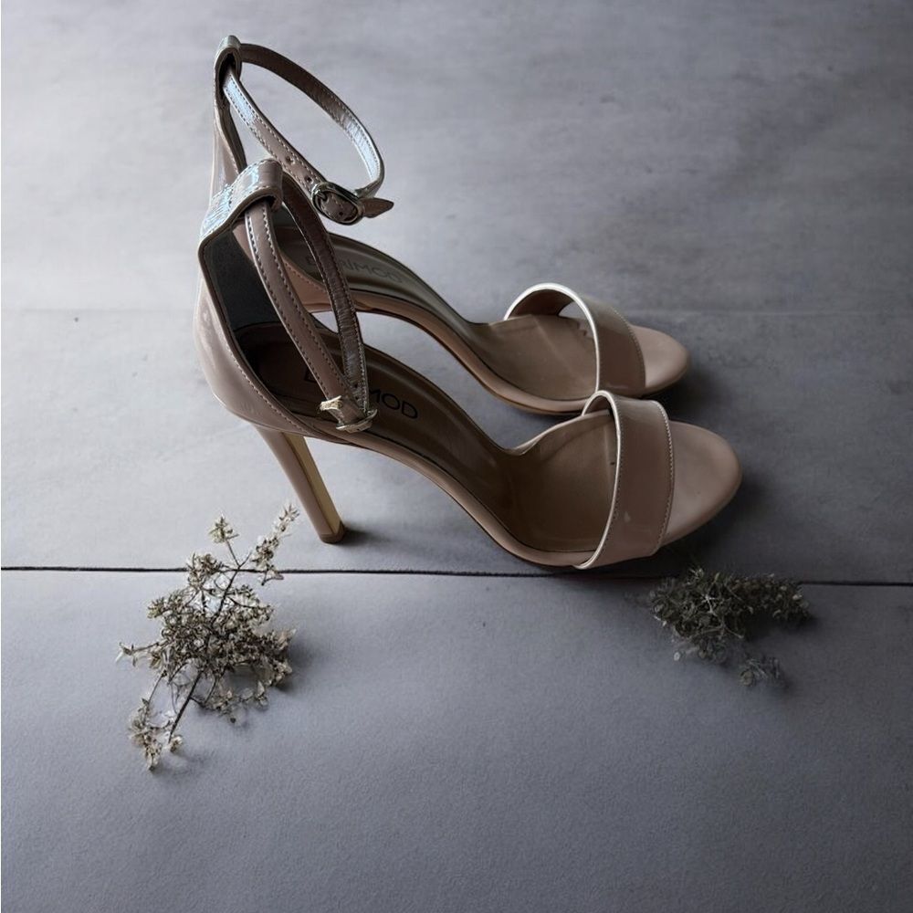 Derimod Nude Patent Leather Heels Size 37 | Love/List Challenge